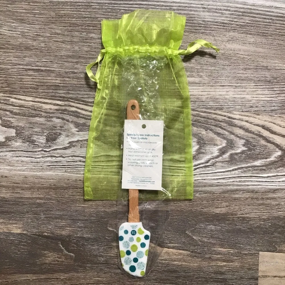 Tastefully Simple Silicone Spatula, Bamboo Food Container, Spaghetti Server NWT